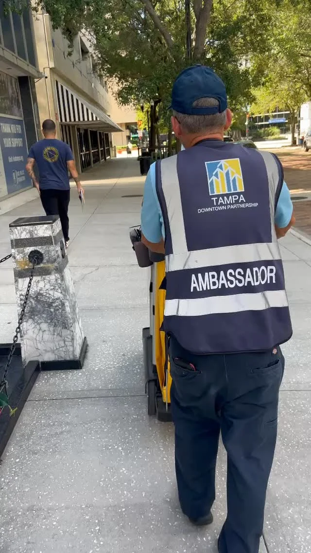 Did you know that the Tampa Downtown Partnership’s operations department helps make #TampasDowntown go-round?  Here’s a couple of ways how: 

🔹 Helping as a community concierge 
🔹 Keeping our Downtown clean
🔹 Assisting the unhoused 
🔹 Changing your flat tire or giving your car a jump 🔹 Reporting code and safety issues and so much more!